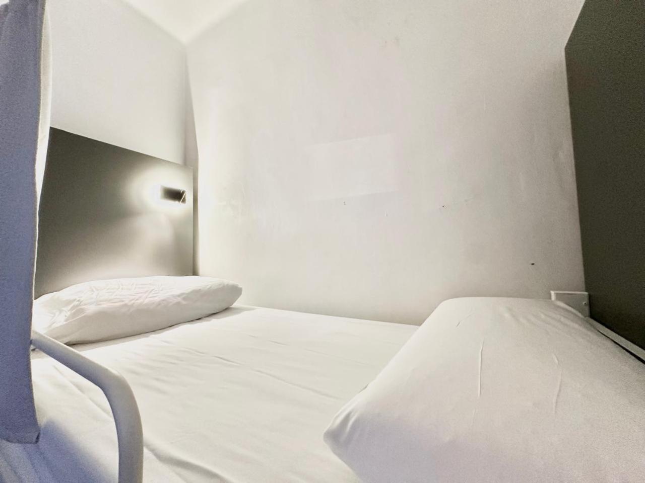 Mediterranean Hostel Barcelona — Photos 2